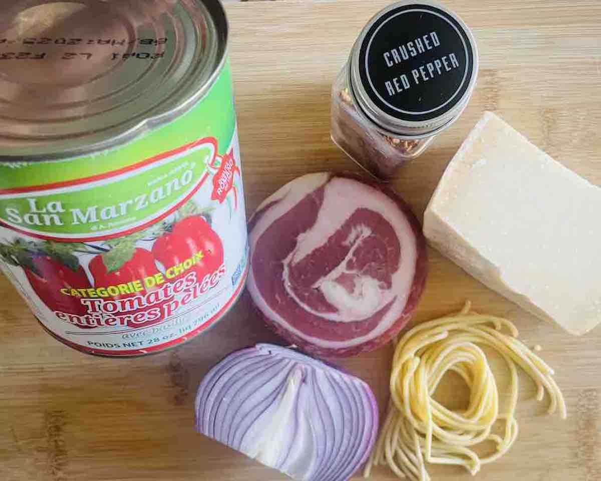 Ingredients for spaghetti all'amatriciana